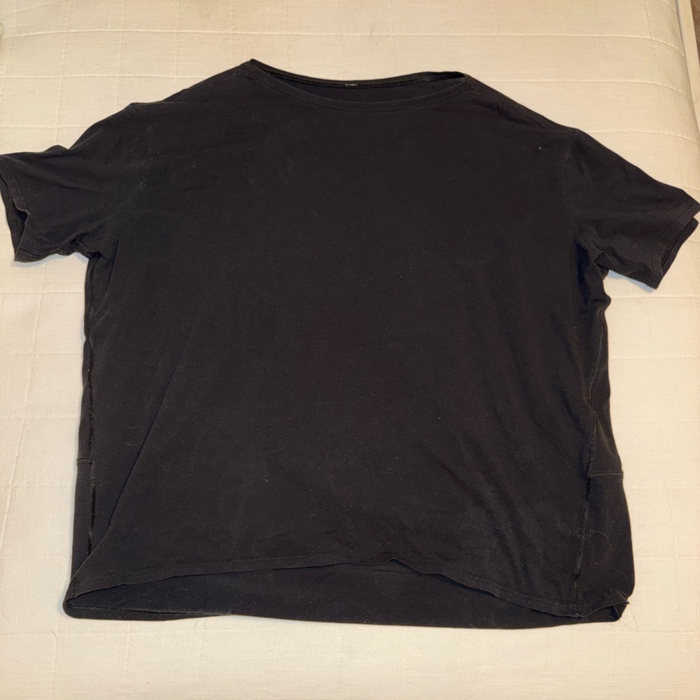 Lululemon Back in Action Short-Sleeve T-Shirt - Black - Size 10